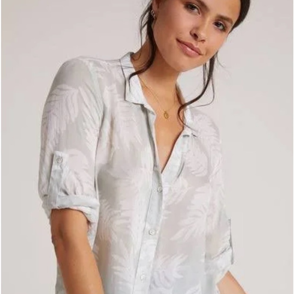 Bella Dahl palm leaf blouse